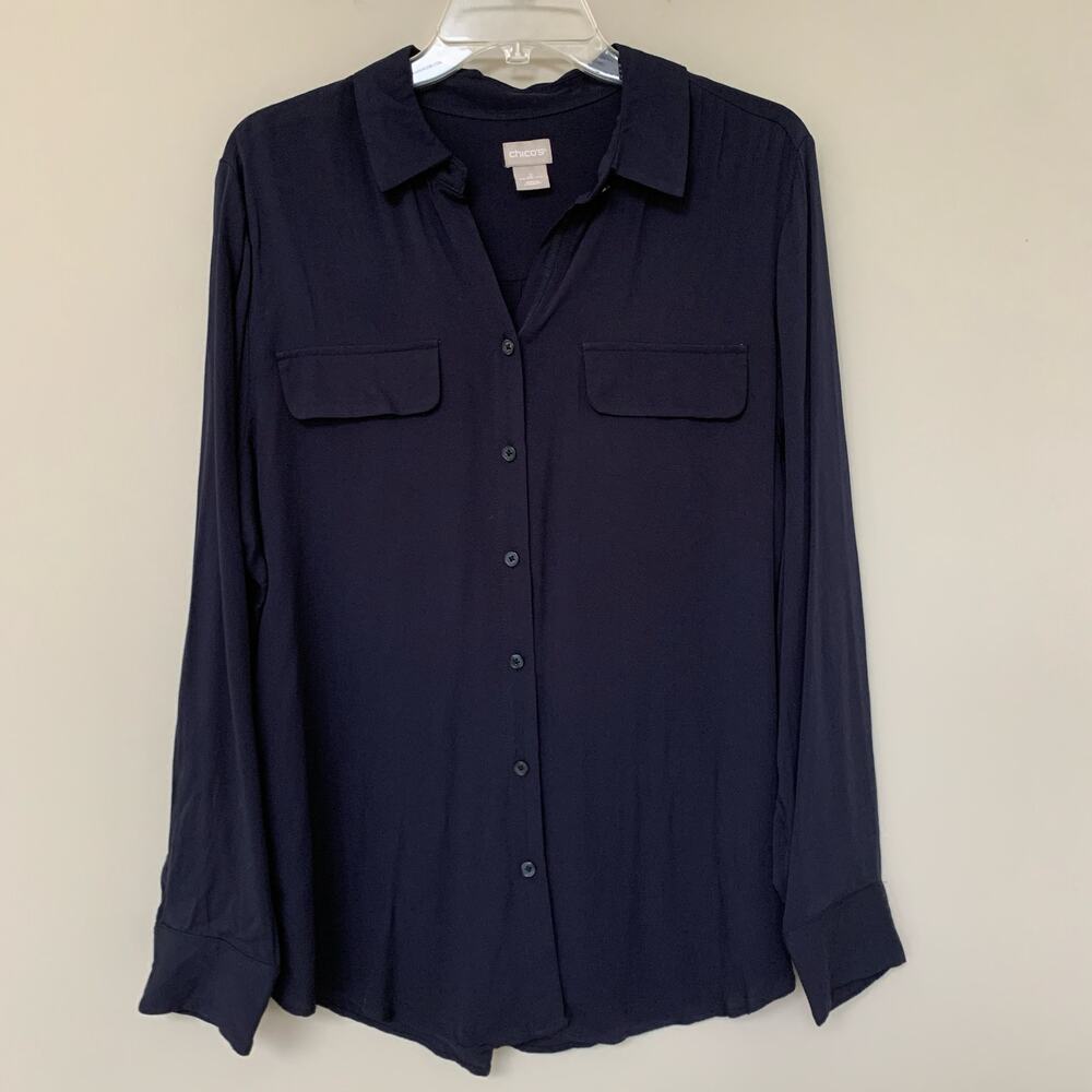 Chico's navy blue button up blouse long sleeves faux pockets 100% rayon 12/14